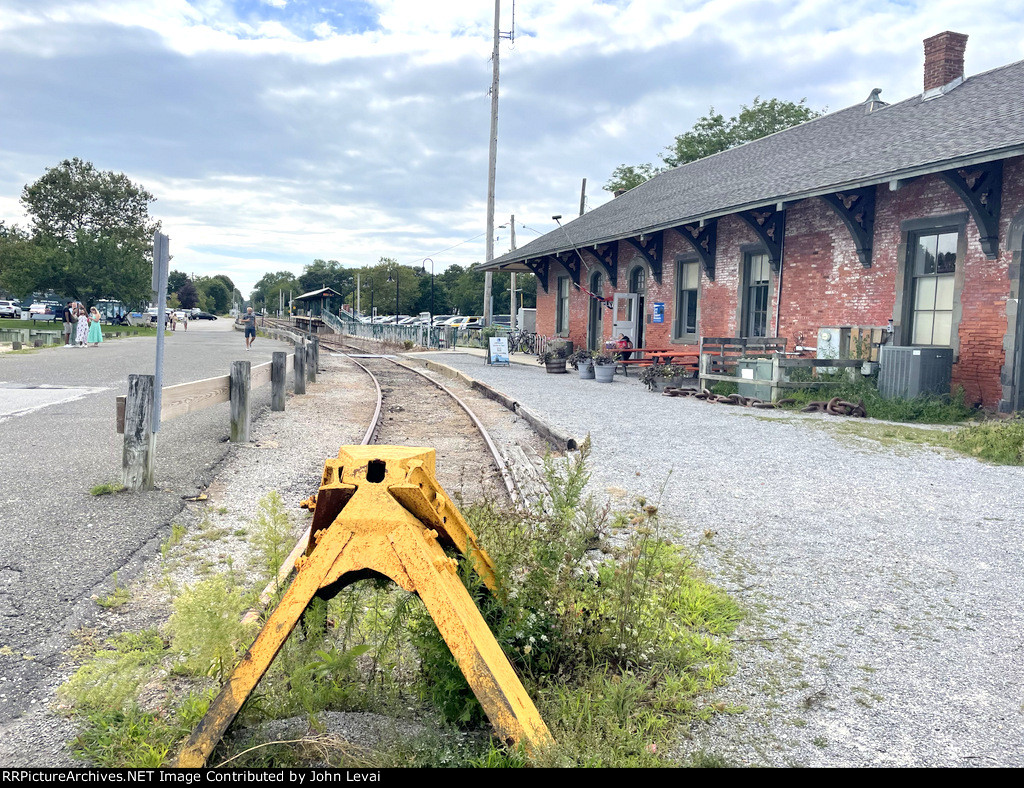 Current end of LIRR Greenport Branch